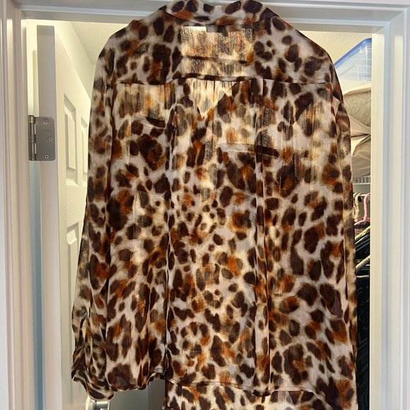 Jones New York Brown Leopard Print Sheer Long-Sleeve Button-Up Blouse! - Picture 6 of 6